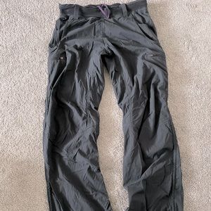 Lululemon relaxed pant (medium)